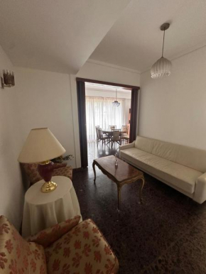 Amplio depto de 2 habitaciones céntrico muy buena ubicacion
